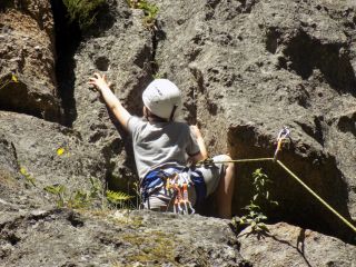 Escalade en tete Val'Roc MJC Vaugneray enfant la croix du ban